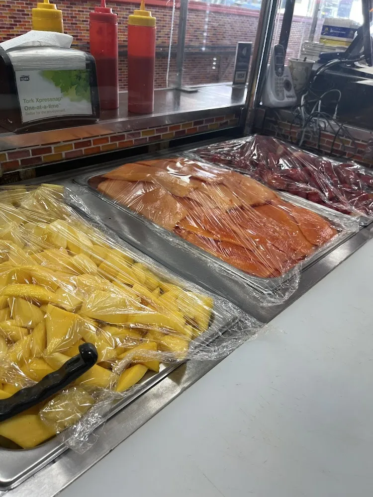 Aquí Tenemos Mango Lechosa Y Fresa la Tenemos Tapada Mara Más Delicadeza Y Calidad